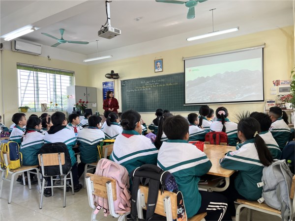 Thi GVG lớp 5A - Cô giáo Nguyễn Thị Liên
